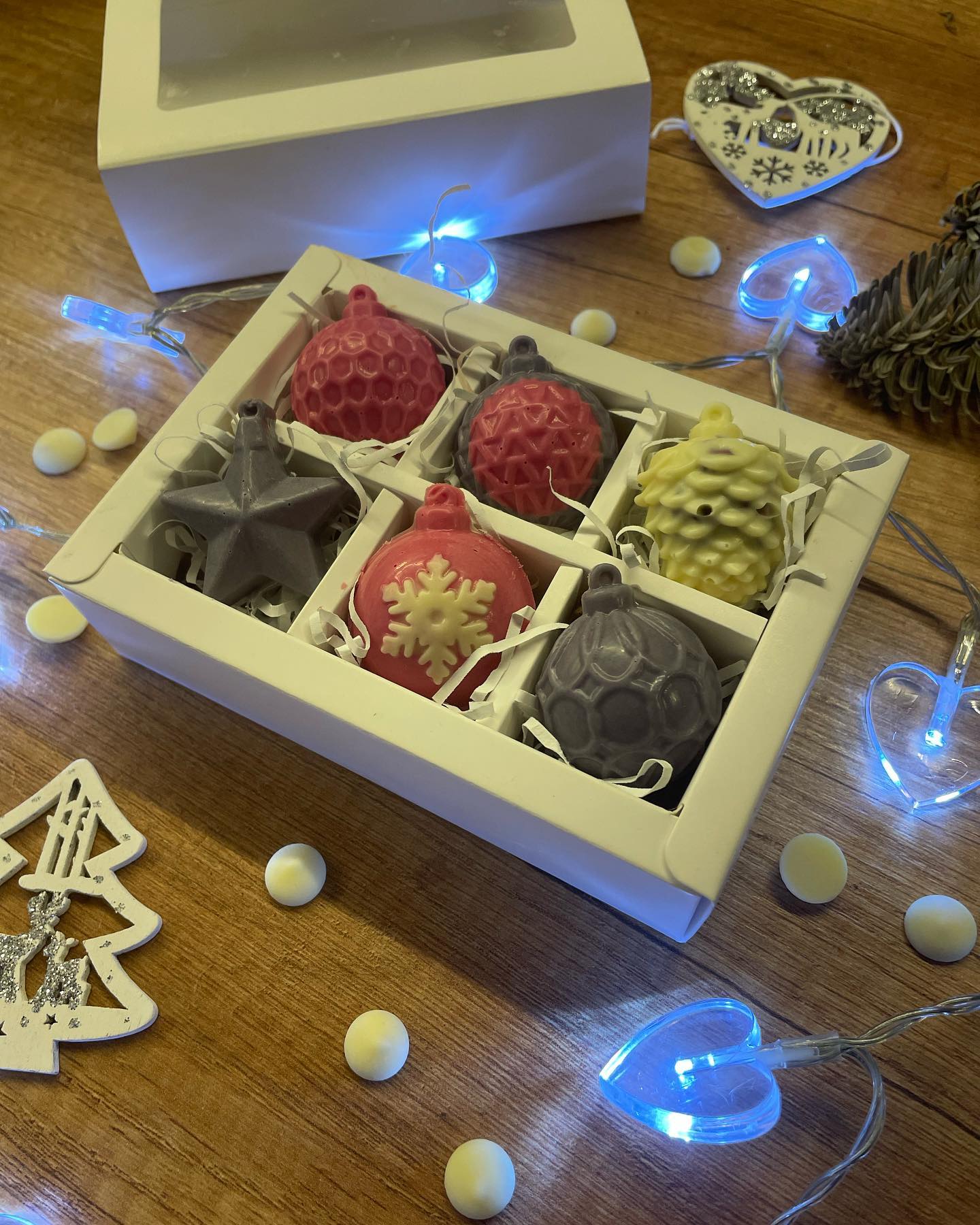 Шоколадные коробочки Callebaut